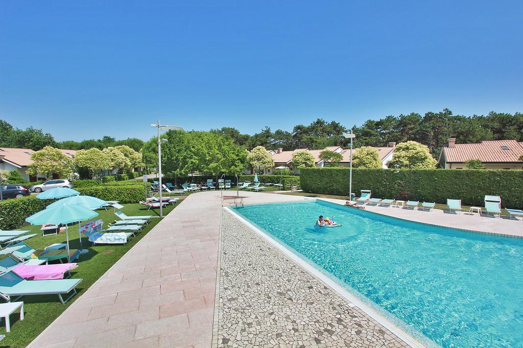 Resort Casabianca Lignano Sabbiadoro Bagian luar foto